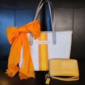 Lot3 Coach Lg Sig City ZipTote & matching Lg Wallet & Lg Scarf! Great Condition!